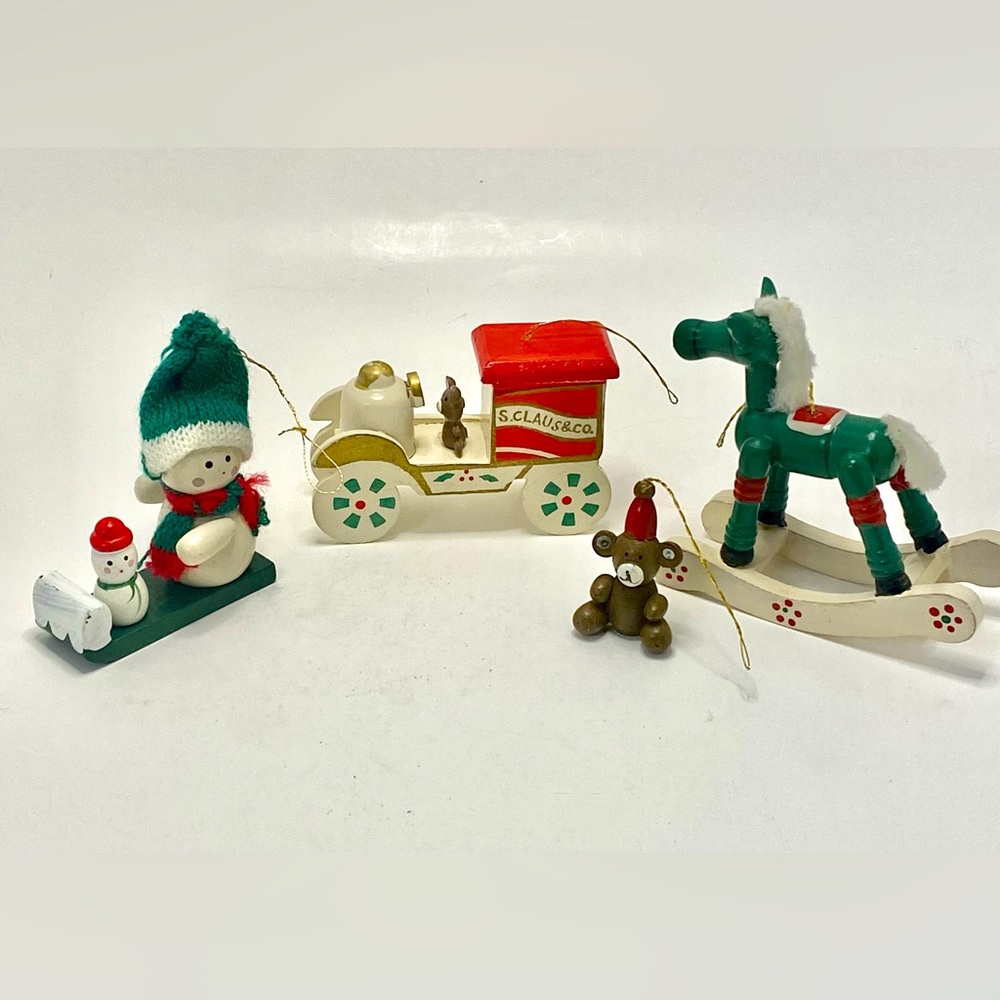 ✅ Vintage 4 Hand Painted Wooden Christmas Tree Ornaments/ 4 Christmas Figurines